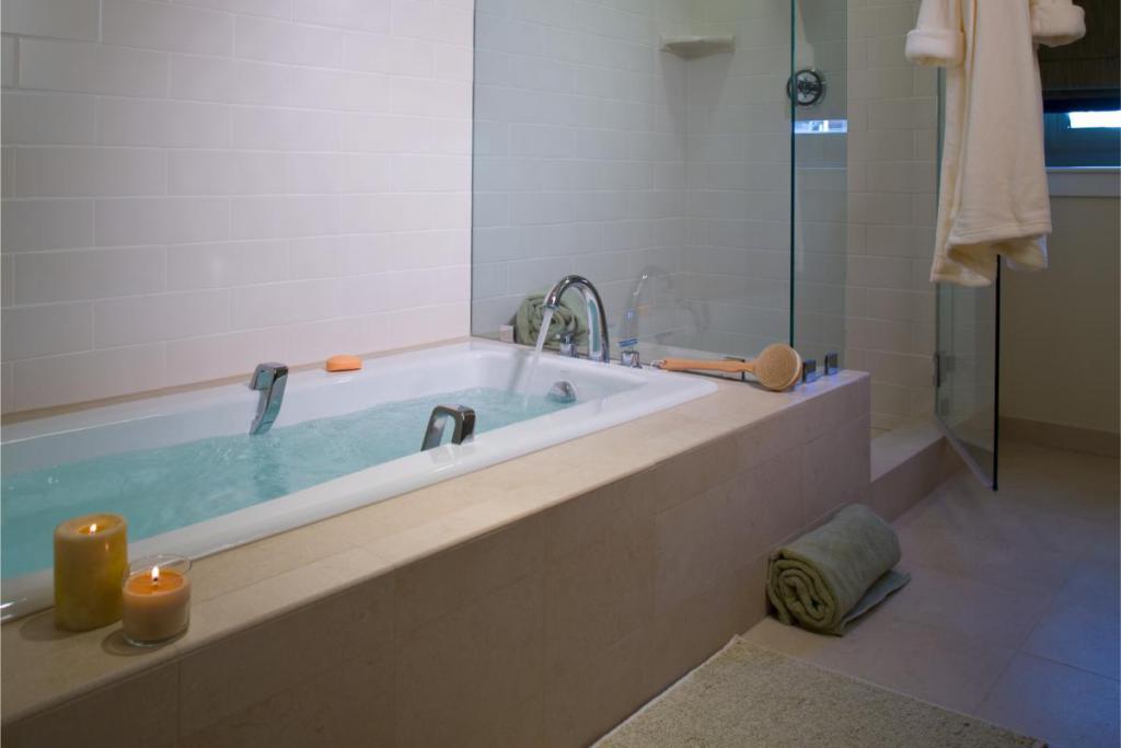 Richards Court Bathroom High Rise Condo Salt Lake